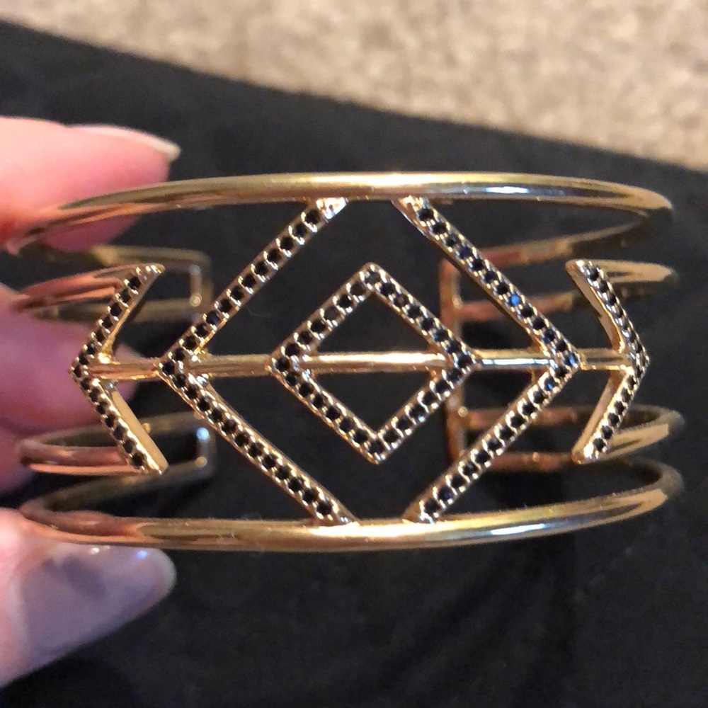 Stella & Dot gold bangle